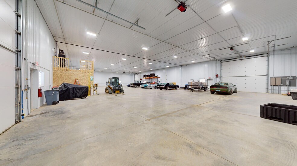 More Photos Of 10345 Hwy 83 S, Minot Flex For Sale