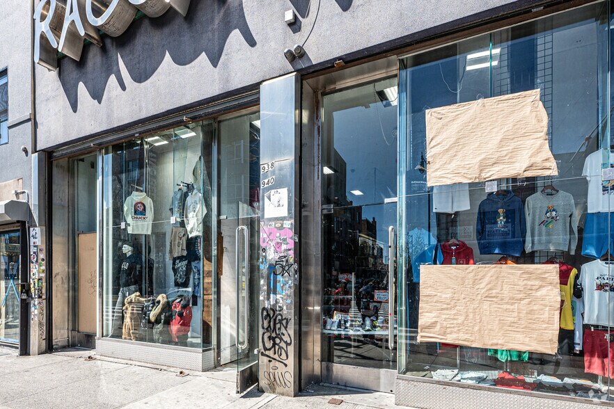 More Photos Of 938 Flatbush Ave, Brooklyn General Retail For Lease