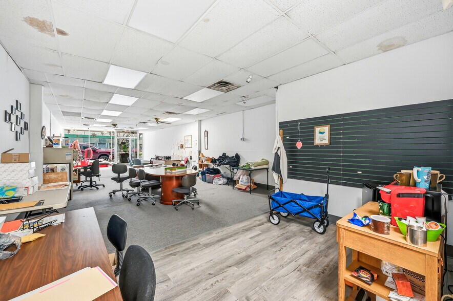 More Photos Of 501-505 Market St, East Liverpool Storefront For Sale