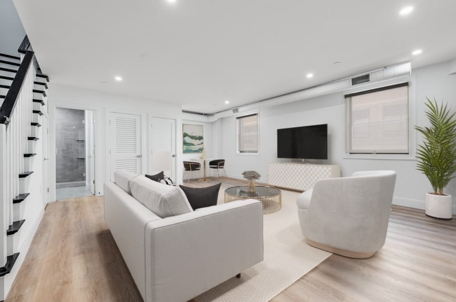 More Photos Of 536 Broadway, Everett Apartments For Sale