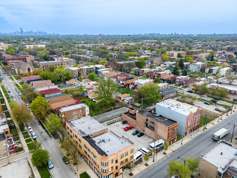 More Photos Of 1502 W 79th St, Chicago Storefront Retail Residential For Sale