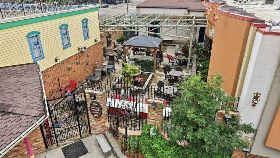 More Photos Of 125 Leva Av, Red Deer County Restaurant For Sale