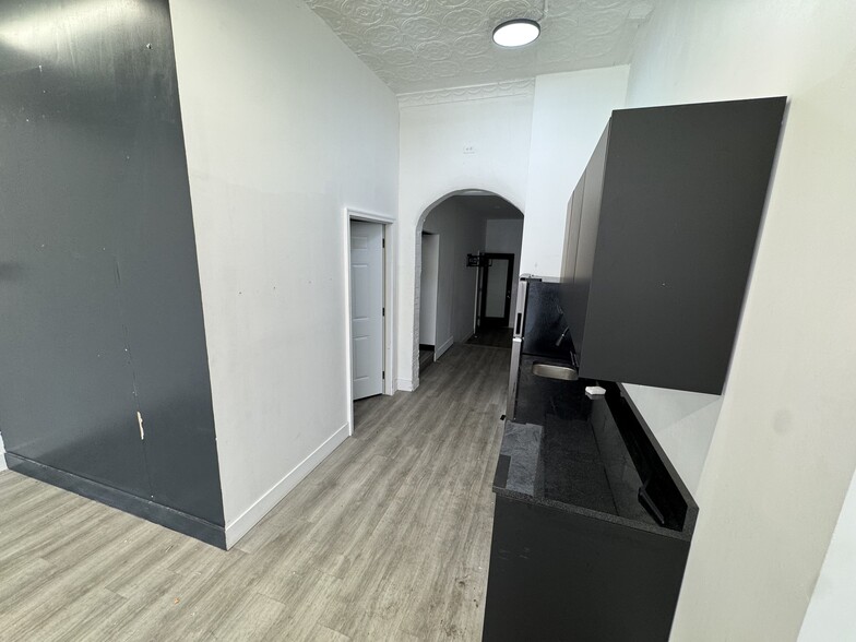 More Photos Of 2204 E Carson St, Pittsburgh Apartments For Lease