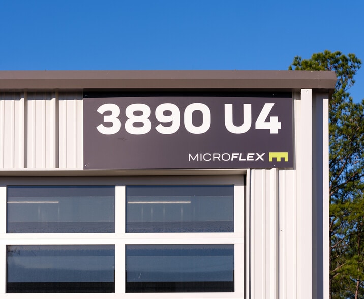 More Photos Of 3890 Douglas Way, Hoover Industrial For Lease