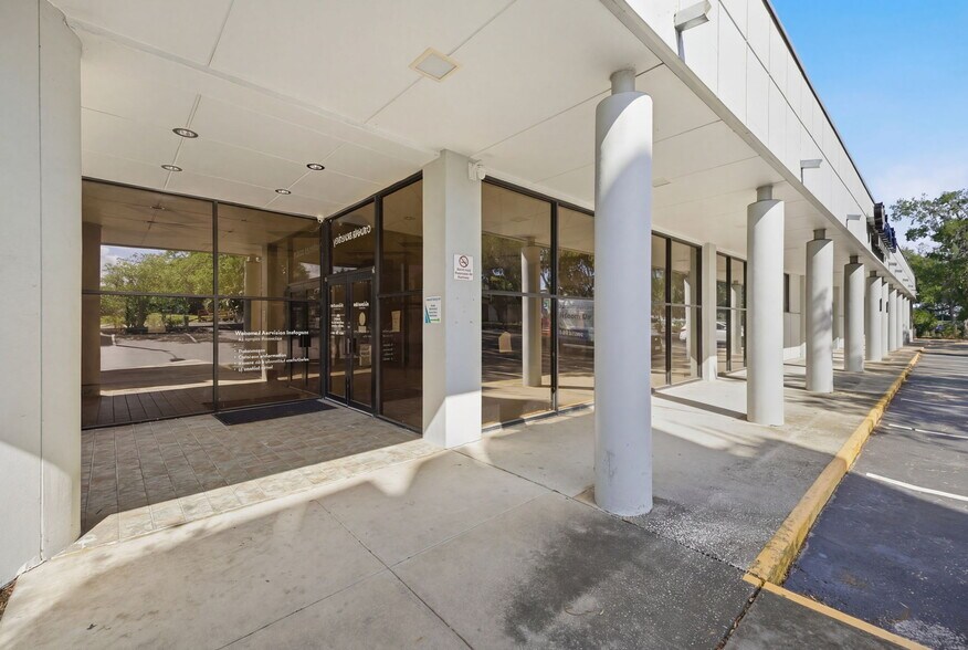 More Photos Of 433 SW 10th St, Ocala Medical For Sale