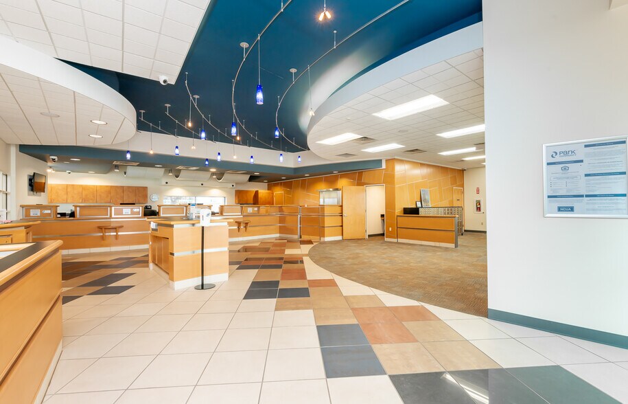 More Photos Of 157 Eastbrooke Ct, Mt Washington Bank For Sale