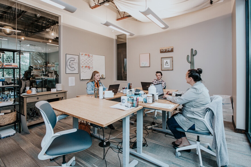 More Photos Of 2301 W Anderson Ln, Austin Coworking Space