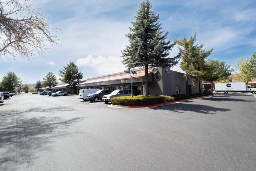 More Photos Of 5401 Longley Ln, Reno Research And Development For Lease