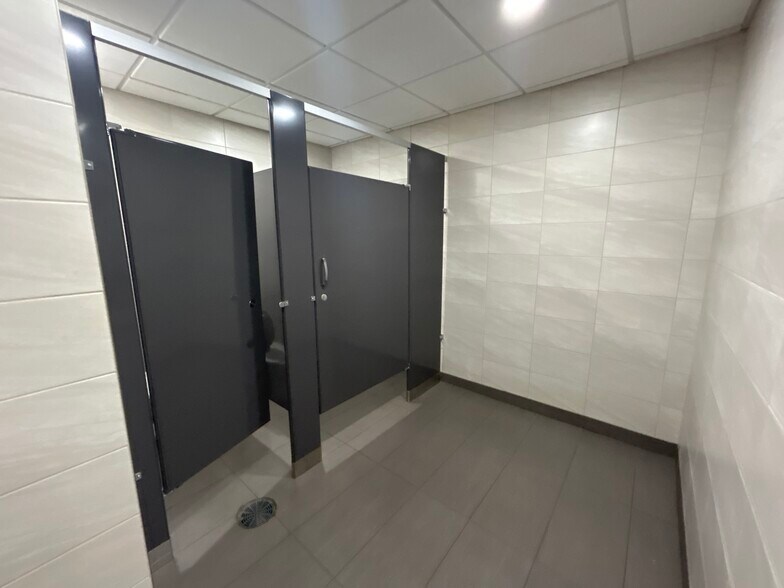 More Photos Of 9415 S Western Ave, Chicago Medical For Lease