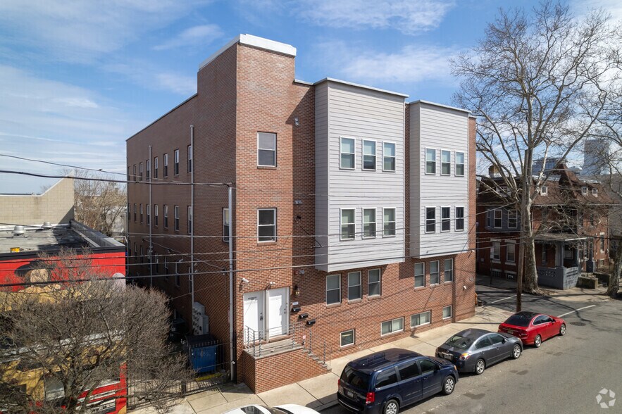 Primary Photo Of 521 N 34th St, Philadelphia Apartments For Sale