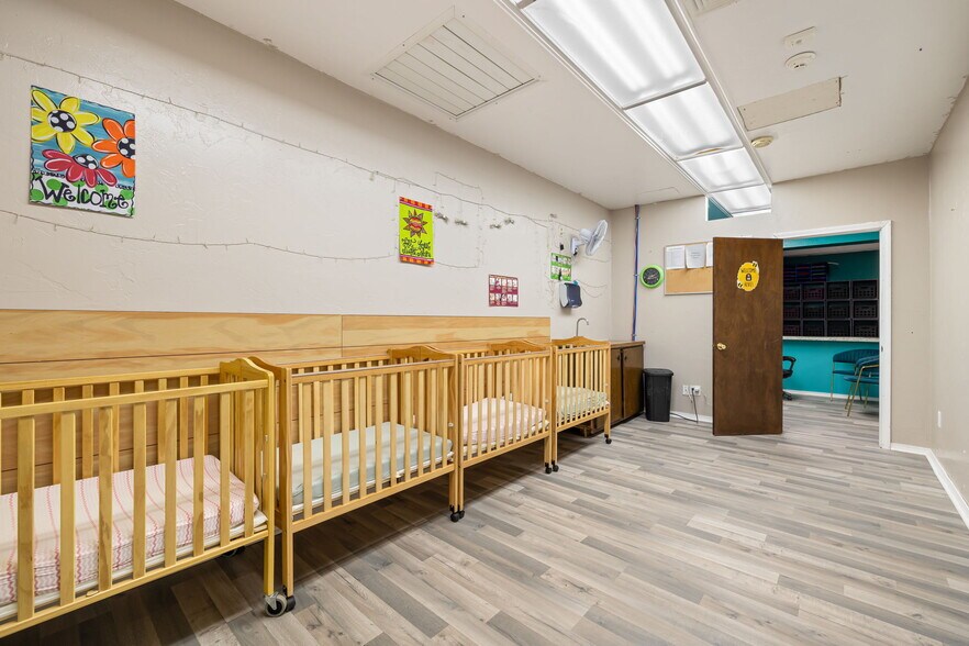 More Photos Of 1419 W London St, El Reno Religious Facility For Sale