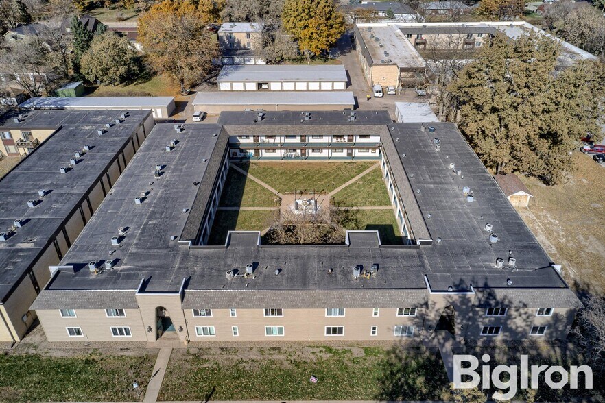 More Photos Of 633 E 10th St, York Apartments For Sale