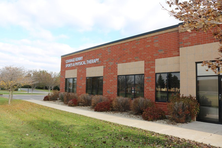 More Photos Of 8811 92nd St S, Cottage Grove Office For Lease