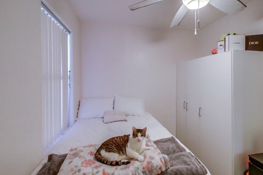 More Photos Of 215 Willie James Jones Ave, San Diego Apartments For Sale