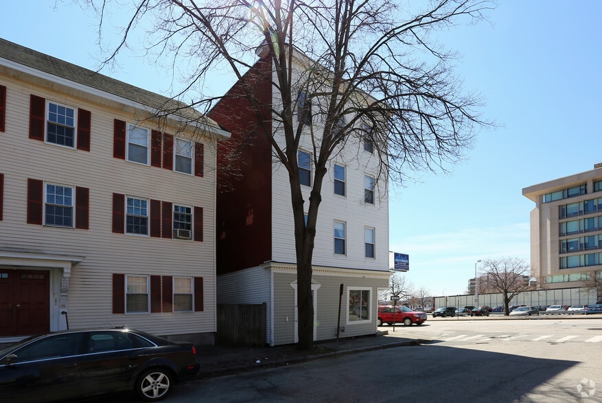 More Photos Of 303 Pine St, Manchester Apartments For Sale