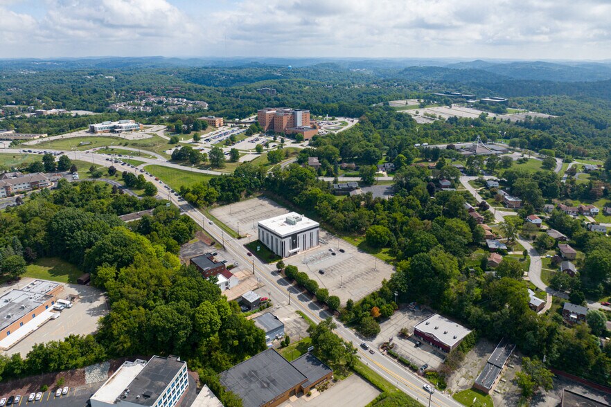 More Photos Of 2550 Mosside Blvd, Monroeville Medical For Lease
