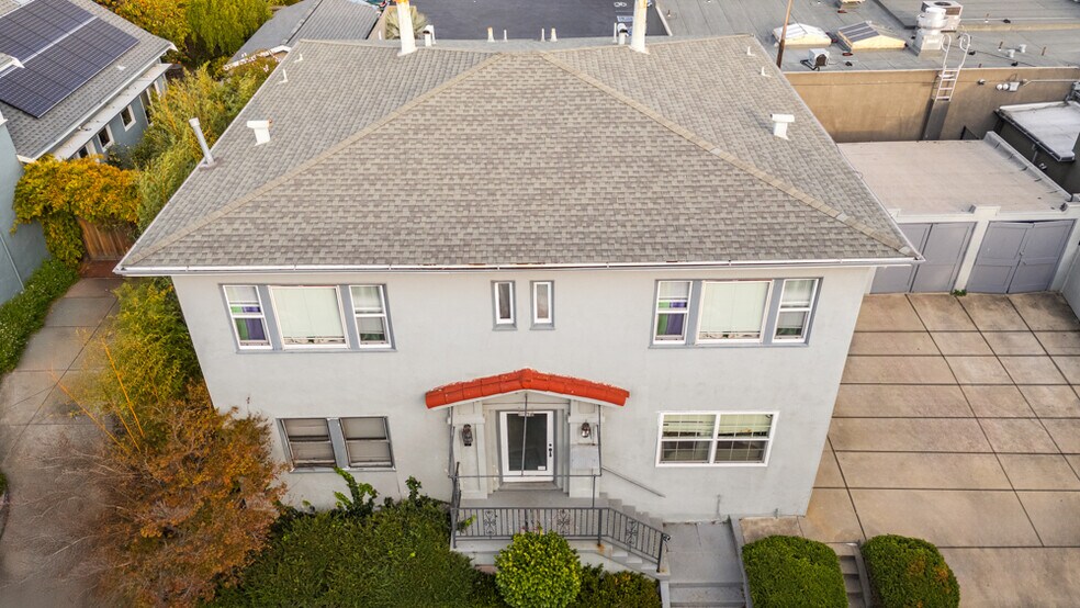 More Photos Of 845 Stannage Ave, Albany Apartments For Sale