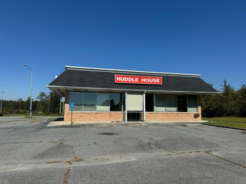 More Photos Of 100 Highway 243, Gordon General Retail For Sale