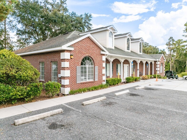 More Photos Of 440 SW Perimeter Glen, Lake City Medical For Sale