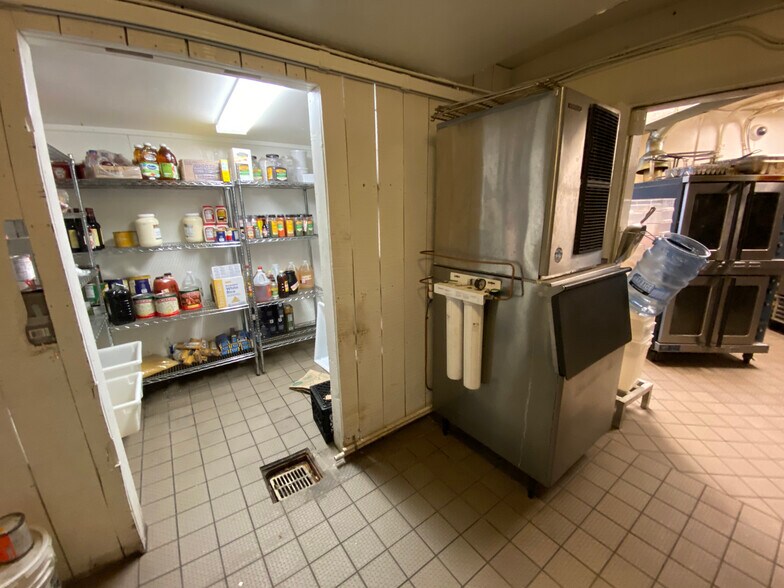 More Photos Of 326 S Guadalupe St, Santa Fe Restaurant For Lease