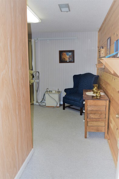 More Photos Of 334 N Broad St, Toccoa Office For Sale