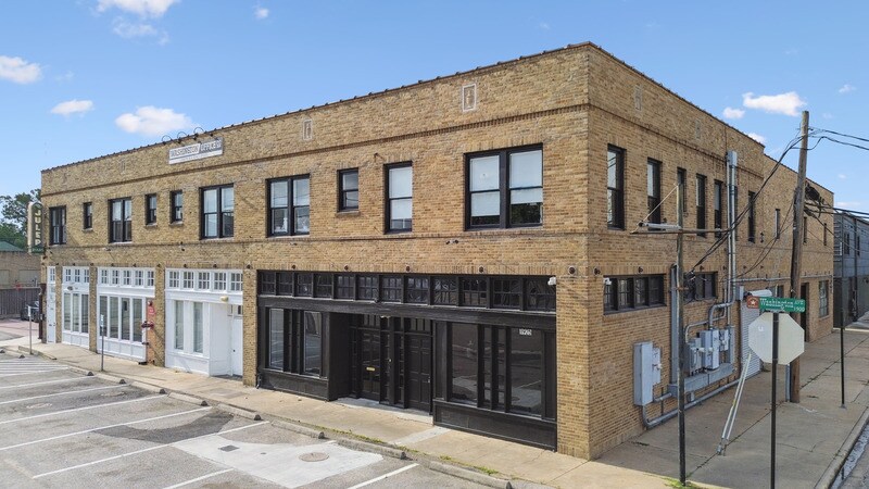 Primary Photo Of 1911 Washington Ave, Houston Storefront Retail Office For Lease