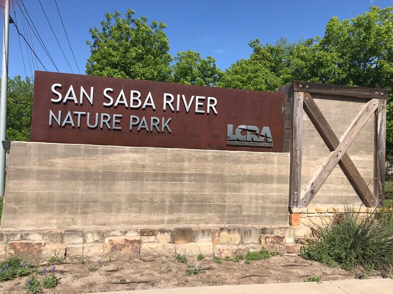 More Photos Of 509 E Wallace St, San Saba Freestanding For Lease