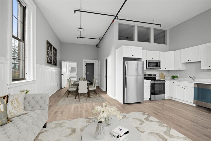 More Photos Of 22 Waverly St, Worcester Apartments For Sale