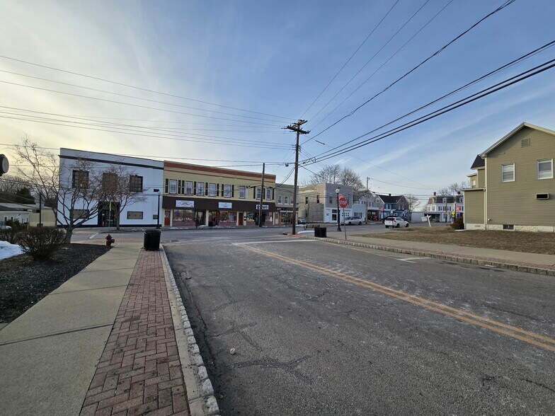 More Photos Of 70 Main St, Netcong Storefront For Lease