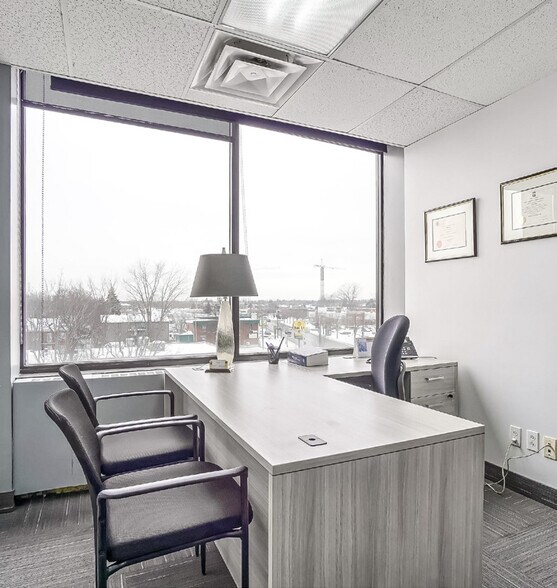 More Photos Of 400 Boul Curé-Labelle, Laval Loft Creative Space For Sale