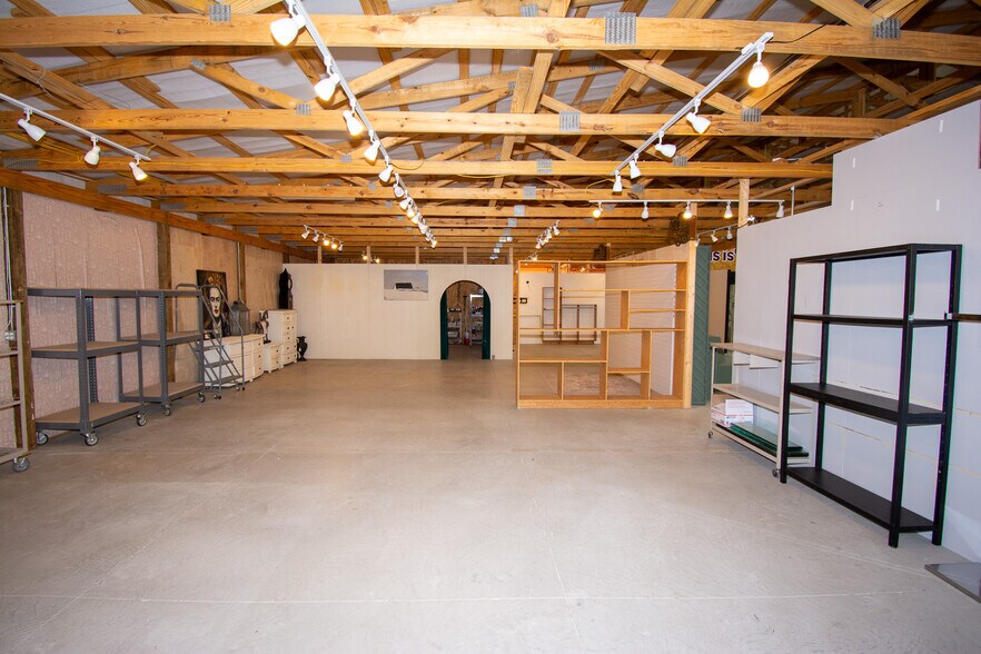 More Photos Of 18100 W Interstate 40, Amarillo Freestanding For Sale
