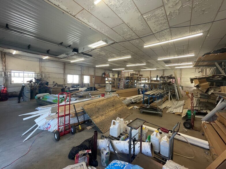 More Photos Of 2025 Bonaire Path W, Rosemount Warehouse For Sale