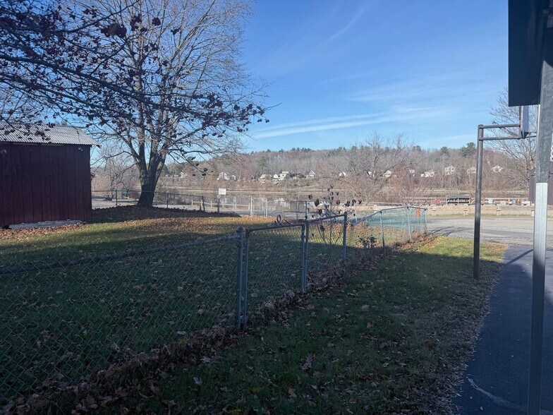 More Photos Of 2855 Aqueduct Rd, Schenectady Storefront Retail Residential For Sale