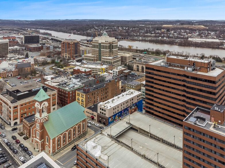 More Photos Of 61 N Pearl St, Albany Apartments For Lease