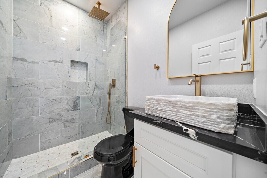 More Photos Of 801 Broadway St, Galveston Apartments For Sale