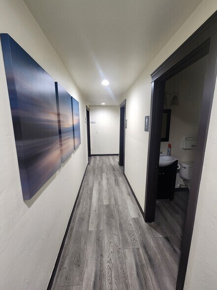 More Photos Of , Wilsonville Office For Sale