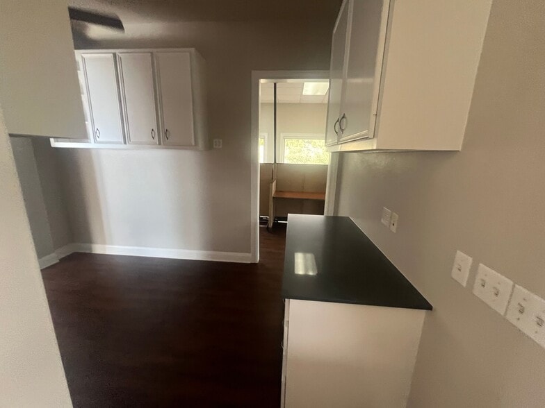 More Photos Of 20500 Fm 1431, Lago Vista Loft Creative Space For Lease