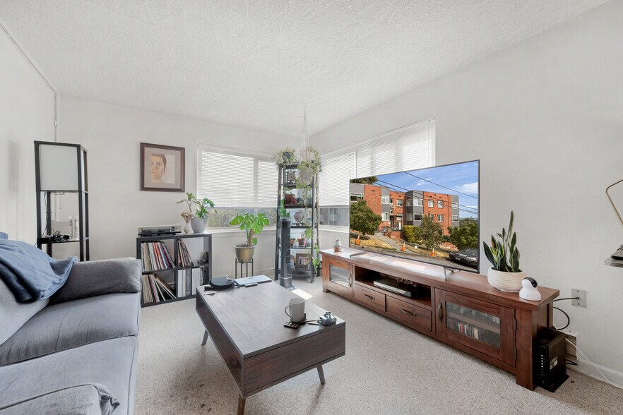 More Photos Of 2424 E Denny Way, Seattle Apartments For Sale