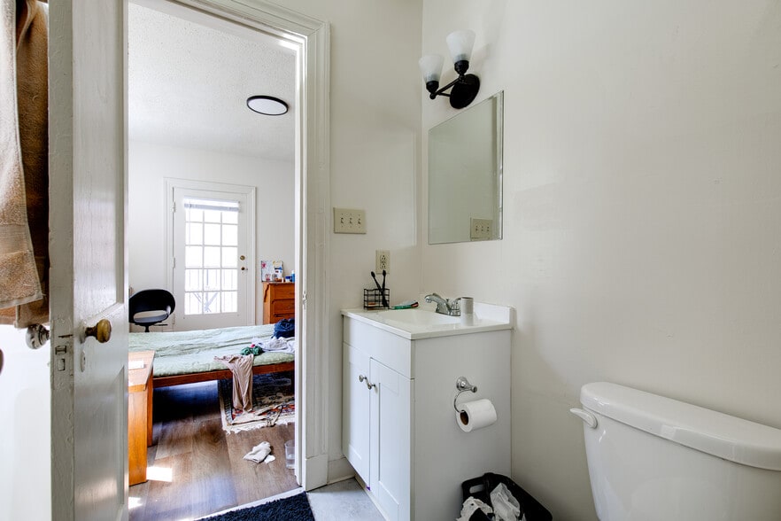 More Photos Of 2800 Park Ave, Richmond Apartments For Sale