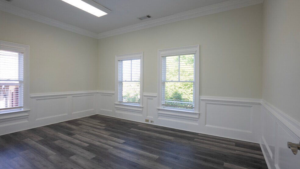 More Photos Of 1325 Satellite Blvd, Suwanee Office For Sale