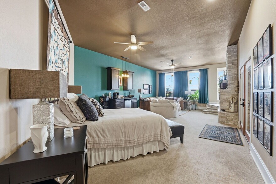 More Photos Of 215 N Michigan St, Plymouth Storefront For Sale