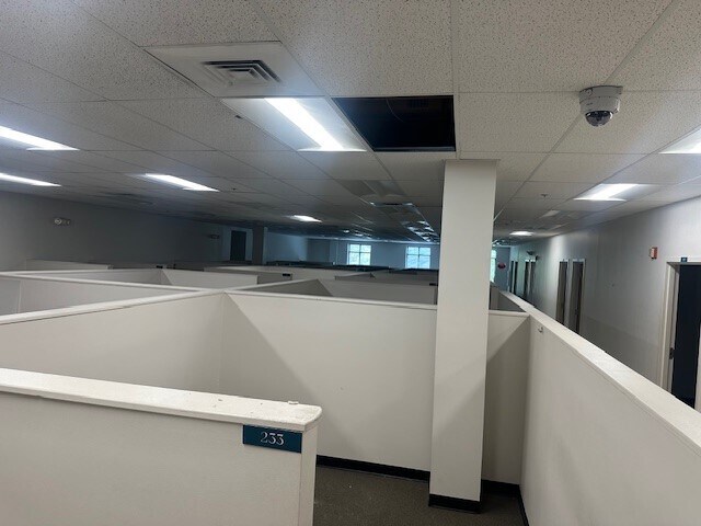 More Photos Of 301-319 N Gay St, Baltimore Office For Sale