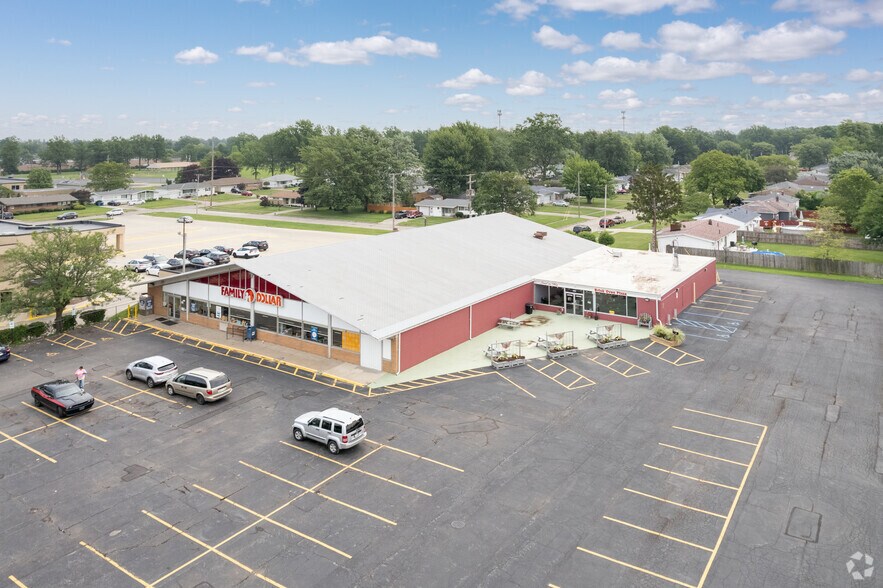 More Photos Of 3817 Oberlin Ave, Lorain Convenience Store For Sale