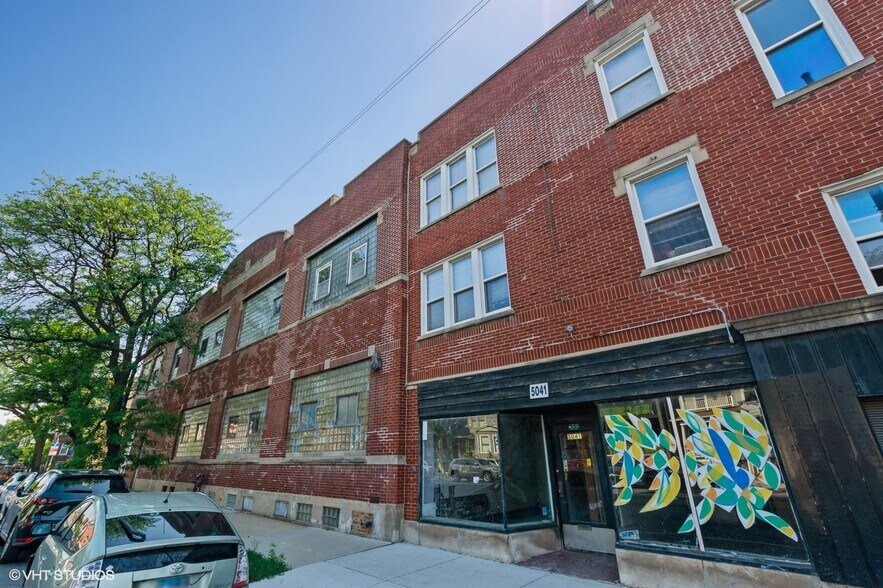 More Photos Of 5041-5047 N Western Ave, Chicago Flex For Lease