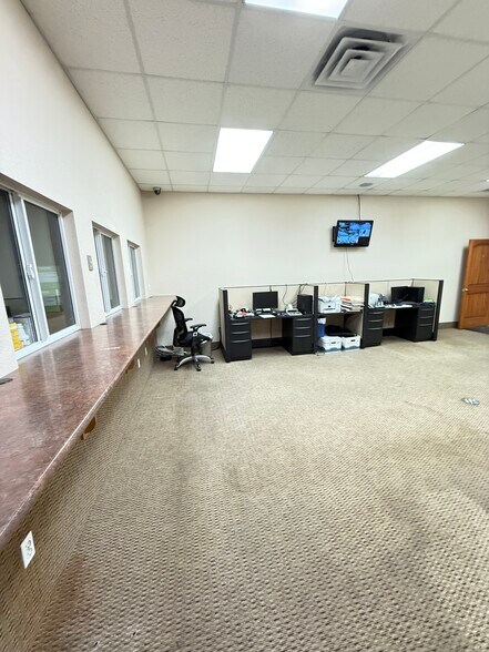 More Photos Of 3701 W International Speedway Blvd, Daytona Beach Light Distribution For Lease