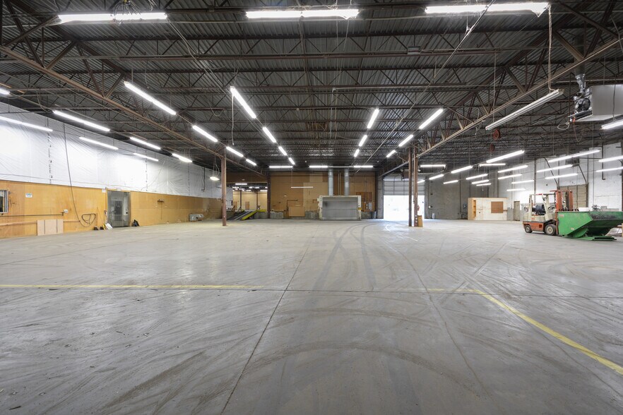 More Photos Of 1501 Westpark Dr, Little Rock Light Manufacturing For Lease