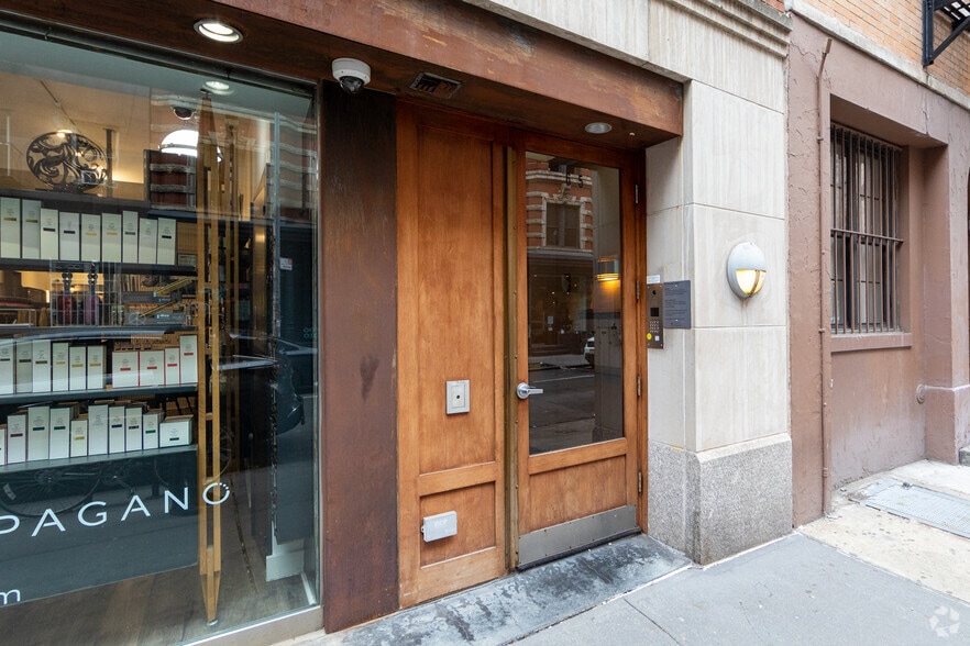 More Photos Of 65 Thompson St, New York Apartments For Sale