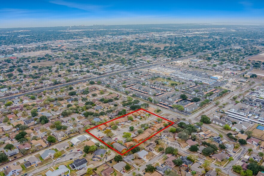 More Photos Of 3701-3740 Thornberry Ct, Corpus Christi Apartments For Sale