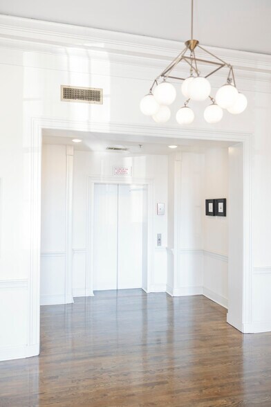 More Photos Of 119 Ridley Ave, Lagrange Office For Sale