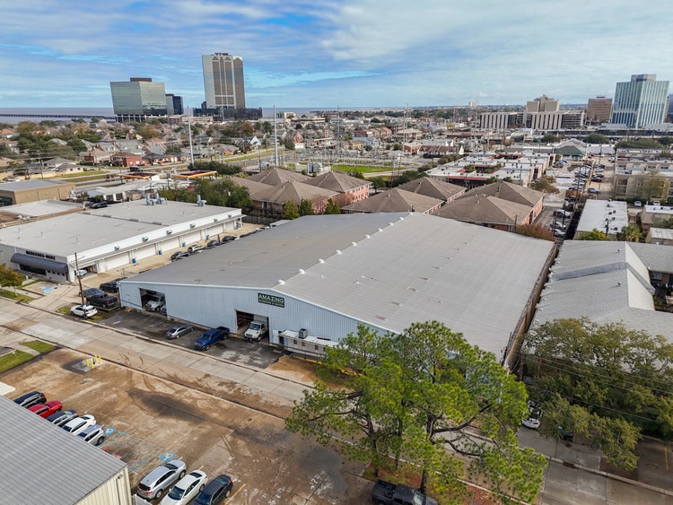 More Photos Of 4305 Hessmer Ave, Metairie Distribution For Sale